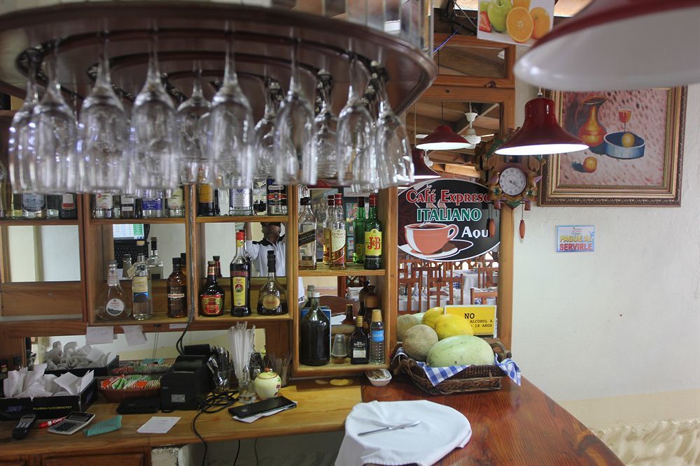 Hotel Restaurant Hamilton Boca Chica Exteriör bild