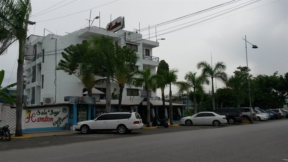 Hotel Restaurant Hamilton Boca Chica Exteriör bild